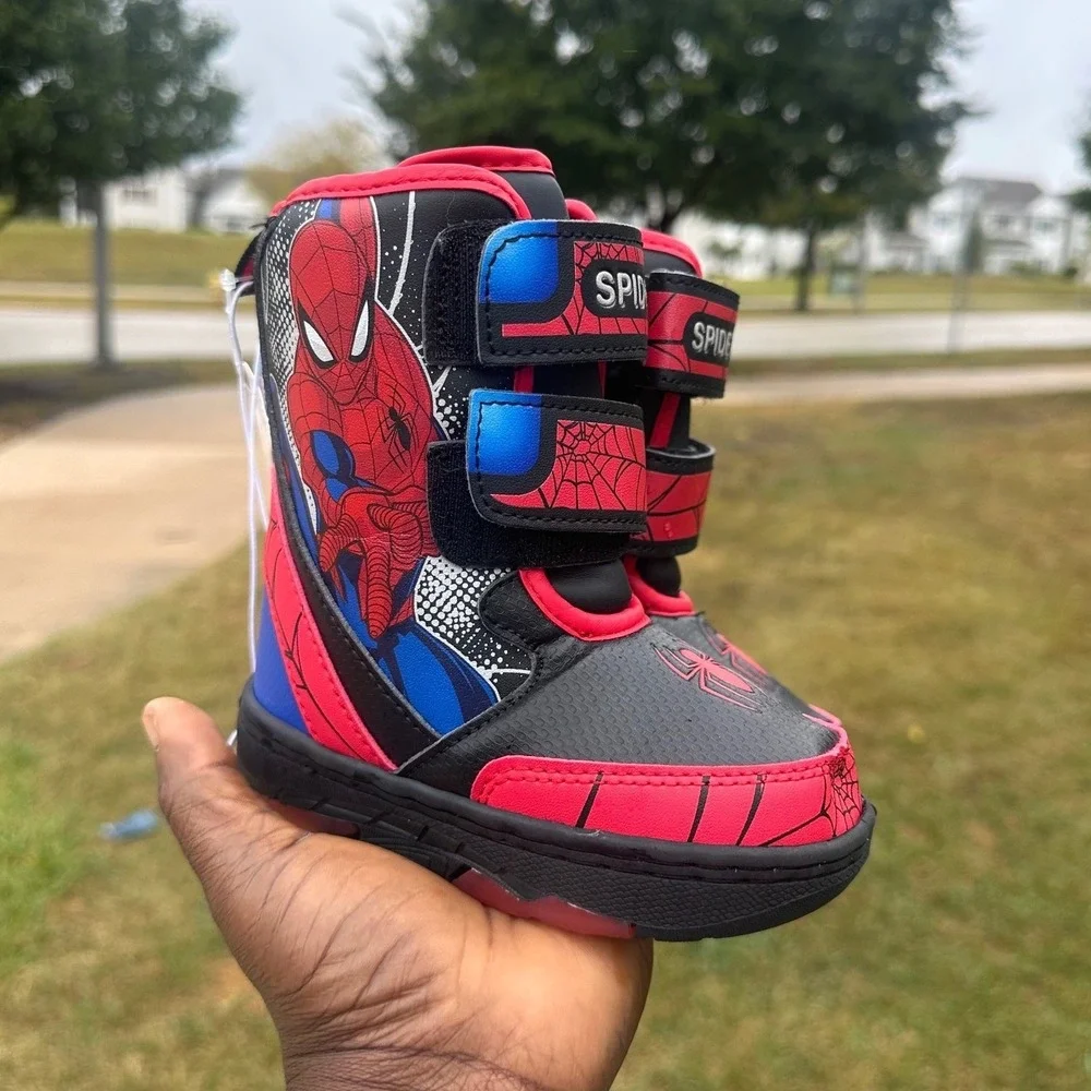 Marvel Spider Man Toddler Boys Light-Up Winter BootsSize‎ 7
